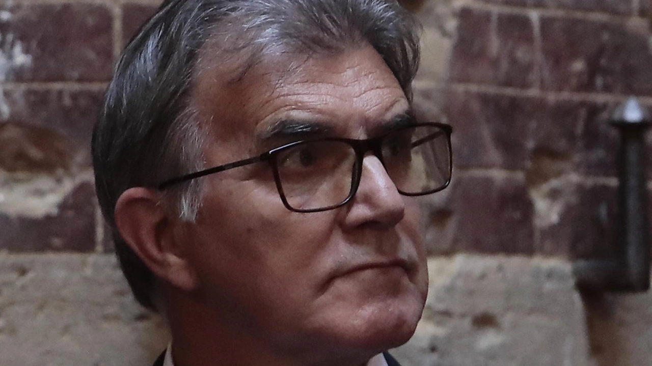 Emanuele Squarci: "Costretto a tutelare l’immagine della mia Contrada. Segnalata una situazione che ci ha danneggiato in maniera irreparabile" . Emanuele Squarci: "Costretto a tutelare l’immagine della mia Contrada. Segnalata una situazione che ci ha danneggiato in maniera irreparabile" .