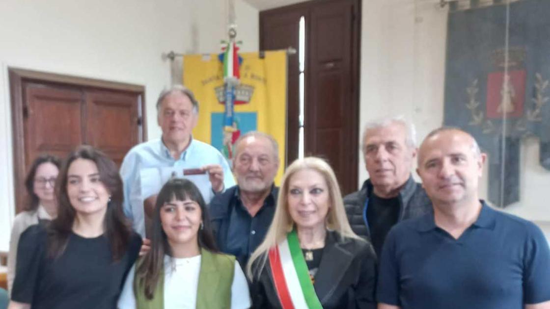 "Riapre gelateria. Il nostro borgo è attrattivo"