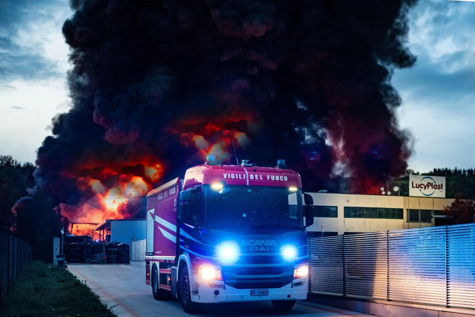 Incendio Lucy Plast. Ambiente “sano“