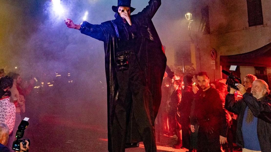 La festa di Halloween di Borgo a Mozzano compie 30 anni (Foto Borghesi) La festa di Halloween di Borgo a Mozzano compie 30 anni (Foto Borghesi)