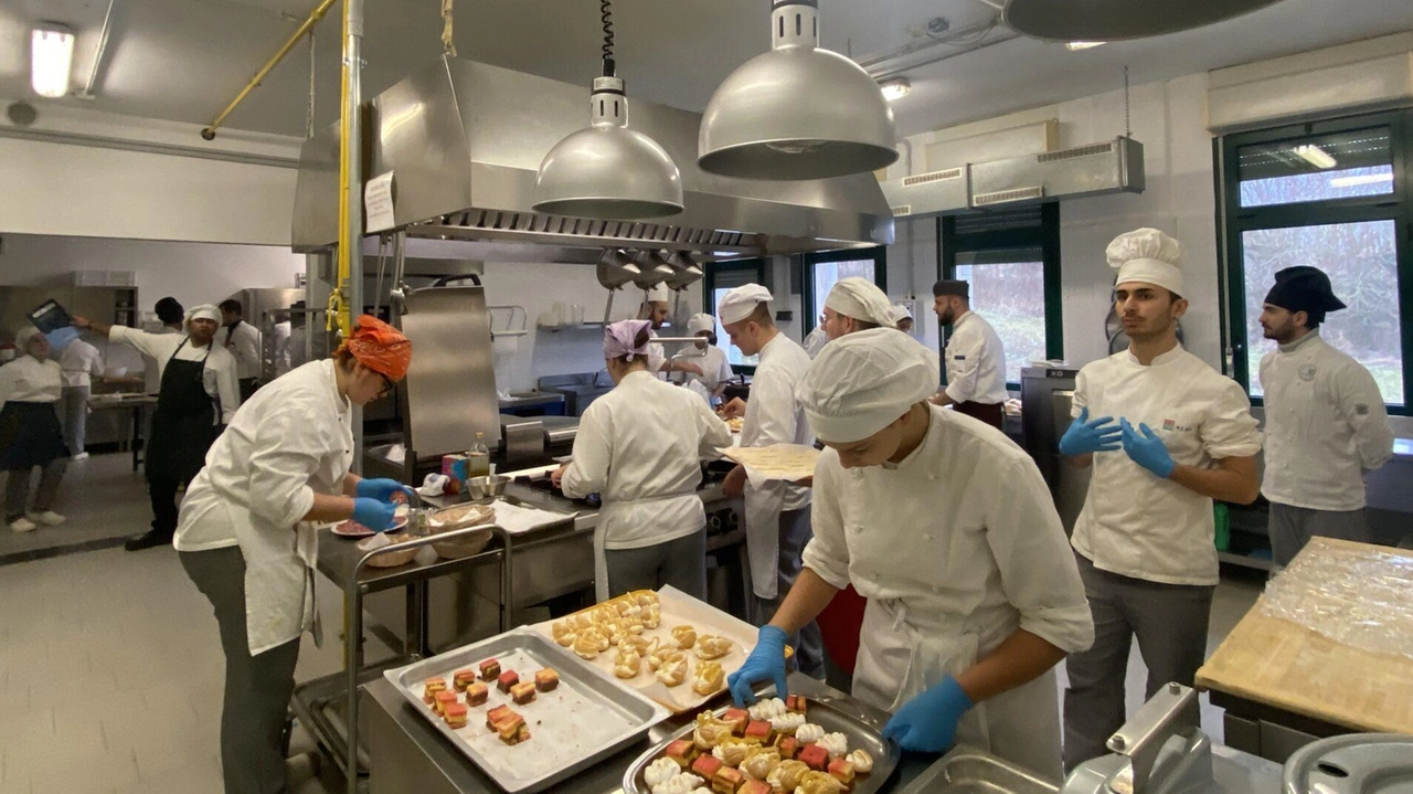Le offerte di lavoro pubblicate alle sedi del Centro per l’impiego della provincia di La Spezia. Per info https://formazionelavoro.regione.liguria.it... Le offerte di lavoro pubblicate alle sedi del Centro per l’impiego della provincia di La Spezia. Per info https://formazionelavoro.regione.liguria.it...