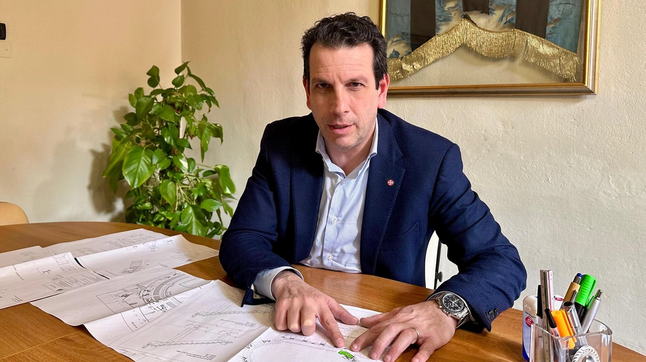 Il vicesindaco e assessore con delega ai lavori pubblici e impianti sportivi, Raffaele Latrofa Il vicesindaco e assessore con delega ai lavori pubblici e impianti sportivi, Raffaele Latrofa