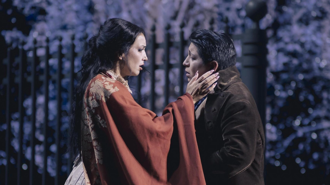 La Bohème torna stasera a Torre del Lago per la regia di Massimo Gasparon La Bohème torna stasera a Torre del Lago per la regia di Massimo Gasparon