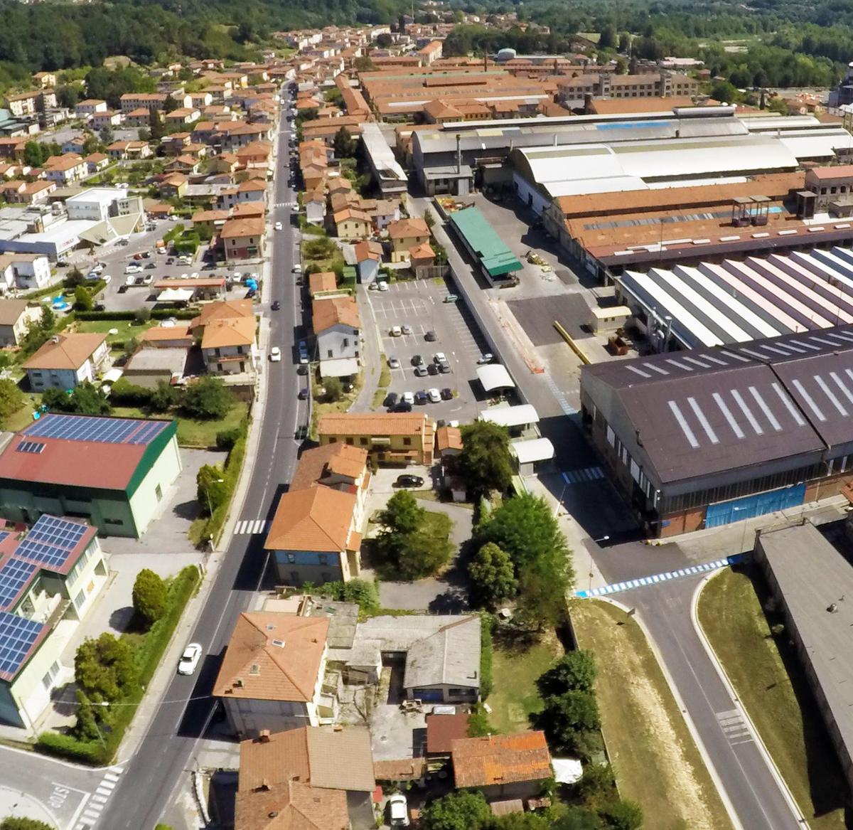 https://www.lanazione.it/image-service/view/acePublic/alias/contentid/M2EzMzc5ZjEtNTk5OC00/0/rissa-nel-parco-fdi-attacca-il-comune.jpeg?f=1.91:1&w=1200