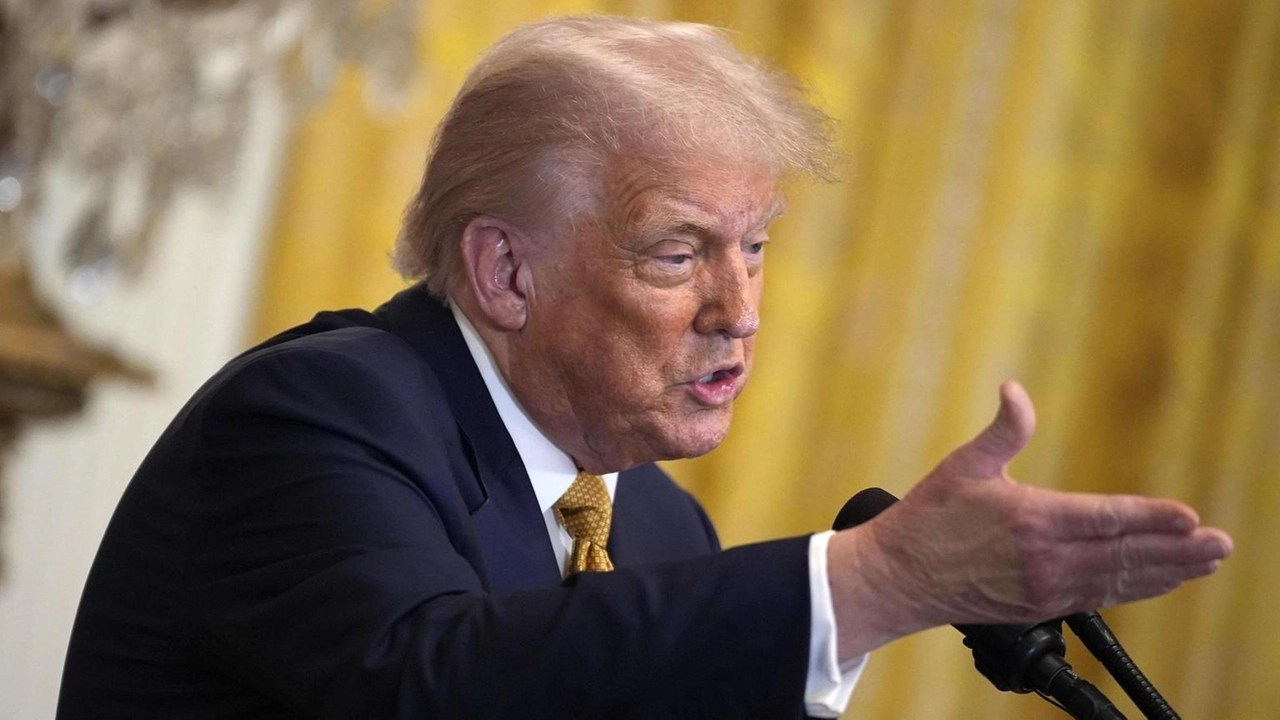 Donald Trump ha ripetuto di "non essere mai stato informato che il suo nome" fosse nei file sul caso Jeffrey...