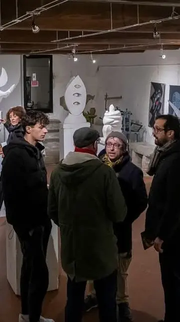 Suggi presenta la mostra “Liber Liberi“