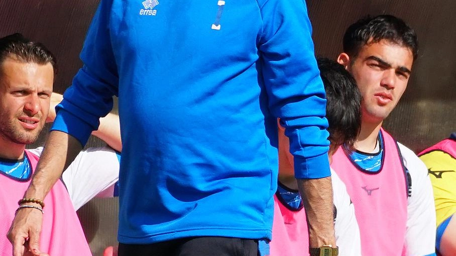L’allenatore dell’Acf Foligno Alessandro Manni L’allenatore dell’Acf Foligno Alessandro Manni