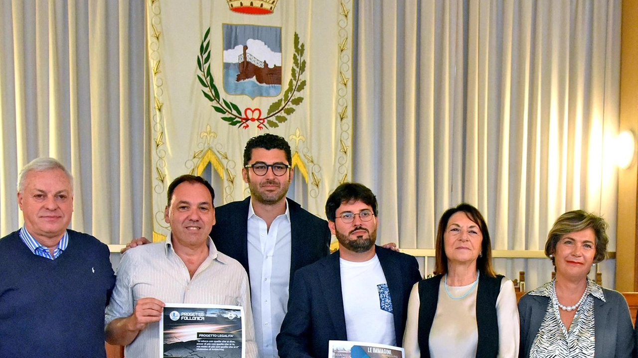 Un momento della presentazione Un momento della presentazione