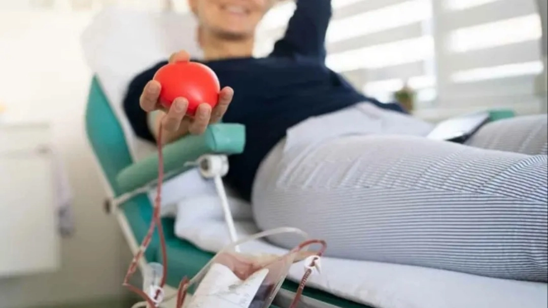 Donazione di sangue (foto di repertorio) Donazione di sangue (foto di repertorio)