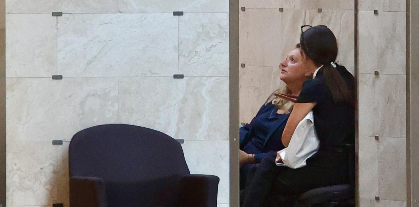 Prato, nessuna misura per Bugetti. E Matteini finisce ai domiciliari: confermati ‘i gravi indizi’ Prato, nessuna misura per Bugetti. E Matteini finisce ai domiciliari: confermati ‘i gravi indizi’