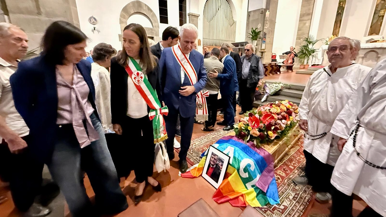 Il funerale di Mario Primicerio (foto Gianluca Moggi/New Pressphoto) Il funerale di Mario Primicerio (foto Gianluca Moggi/New Pressphoto)