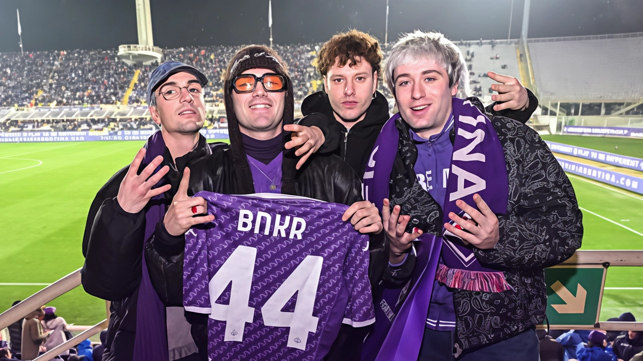 Marco Vittiglio, noto come Caph, racconta la sua passione per la Fiorentina e il legame con il collettivo BNKR44. La squadra lo ha coinvolto in eventi e lui vive il derby con entusiasmo e rispetto. Marco Vittiglio, noto come Caph, racconta la sua passione per la Fiorentina e il legame con il collettivo BNKR44. La squadra lo ha coinvolto in eventi e lui vive il derby con entusiasmo e rispetto.