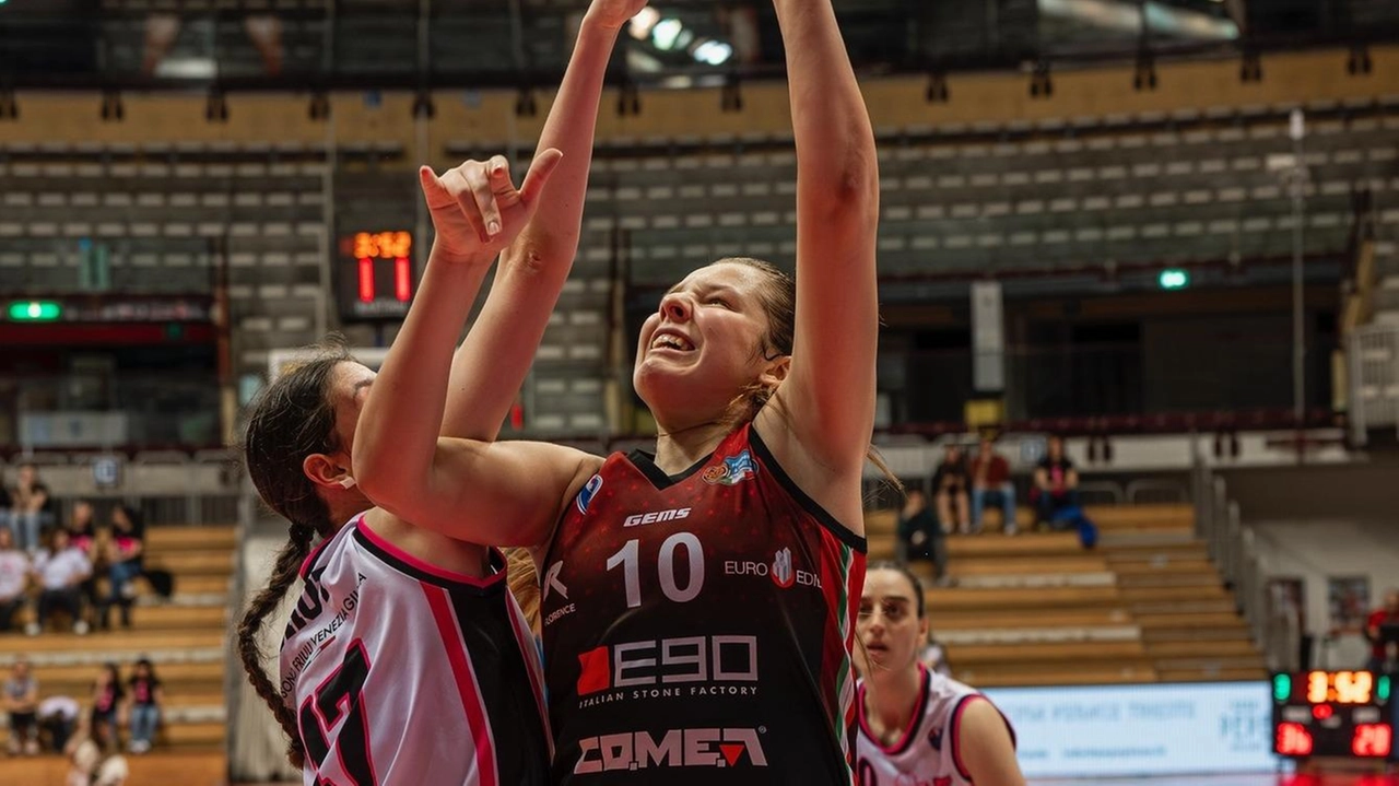 Polisportiva Galli e Trieste si sfidano in gara 3 per i quarti di finale play-off A2 basket