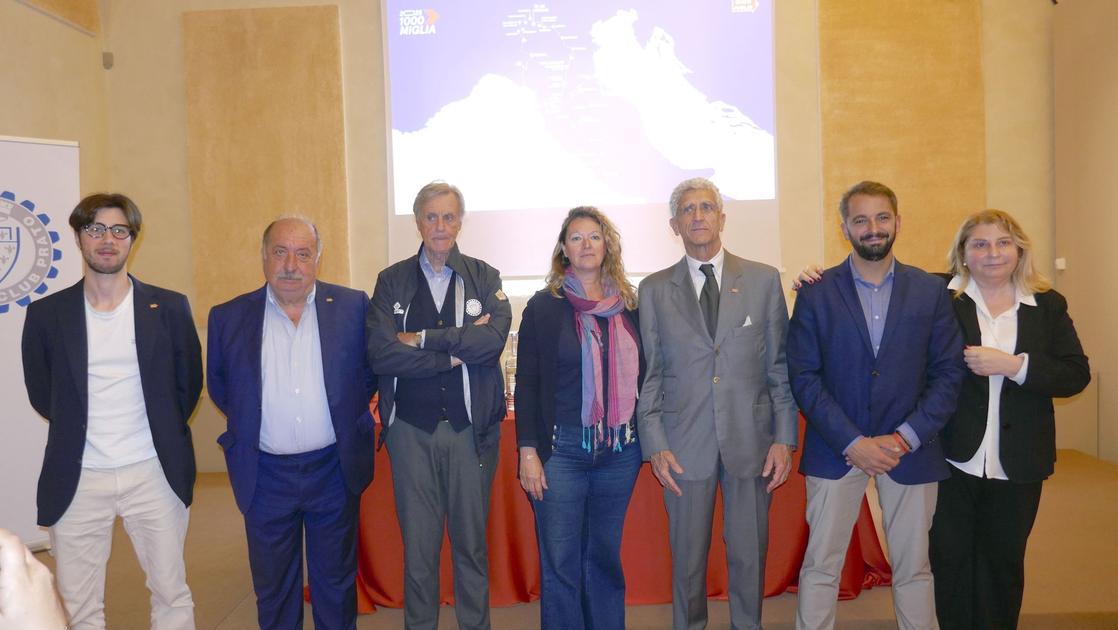 Torna la Mille Miglia: auto d’epoca e vip, Prato accende i motori