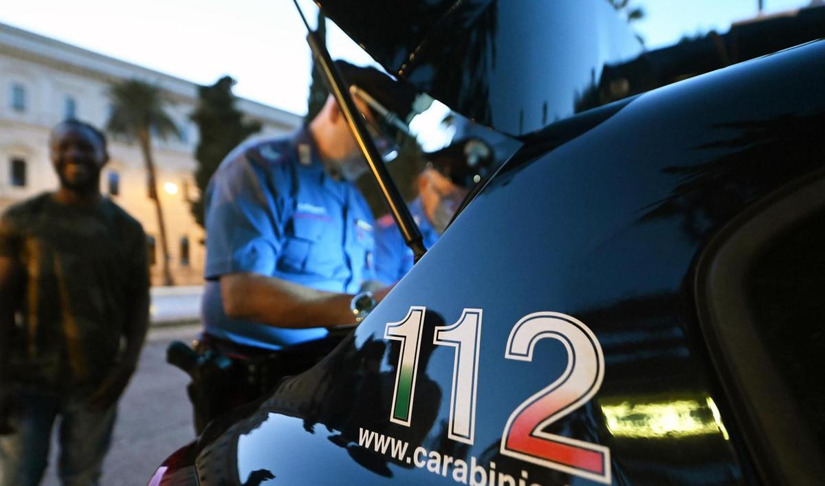 occupano stabile abbandonato e rubano l8217energia elettrica dagli studi medici confinanti