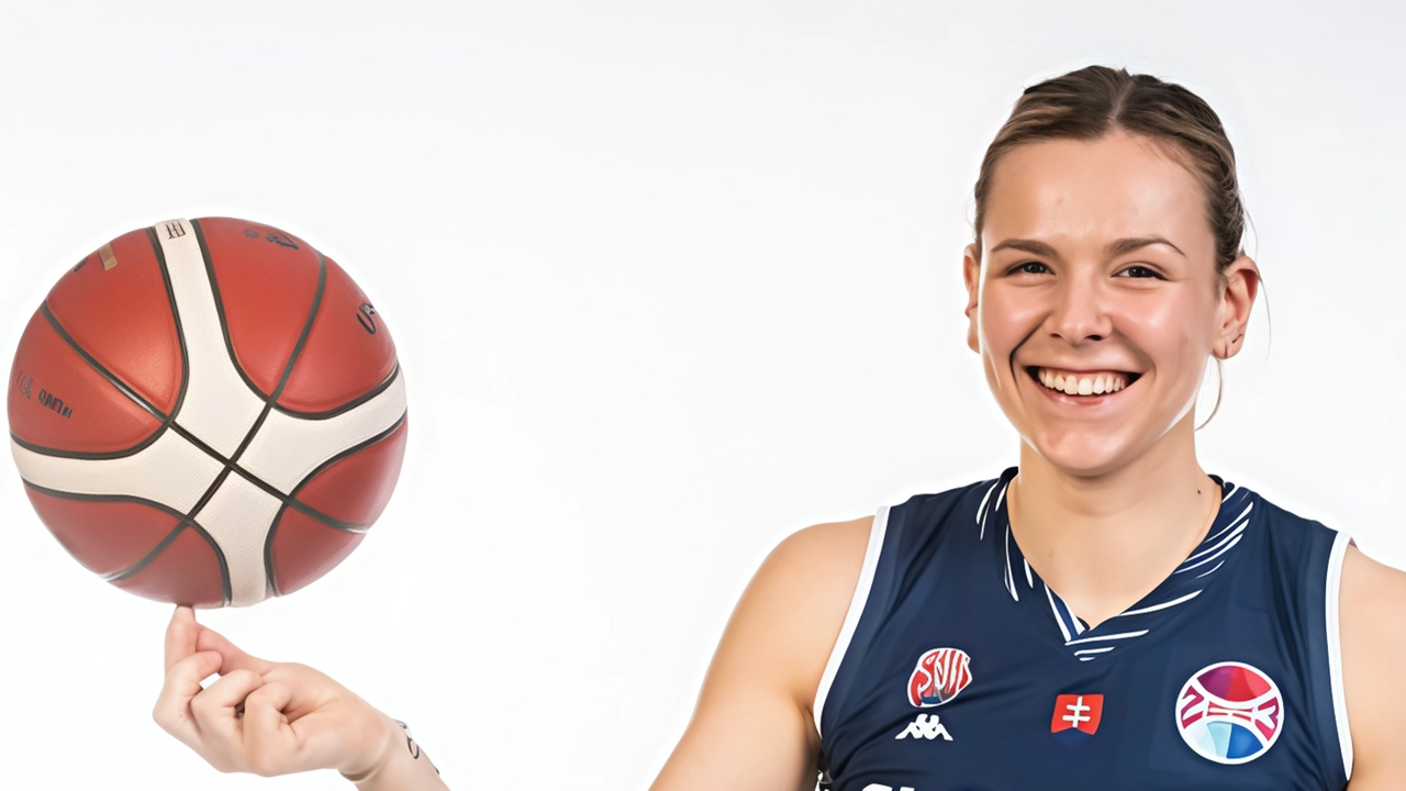 Stella Tarkovicova Stella Tarkovicova