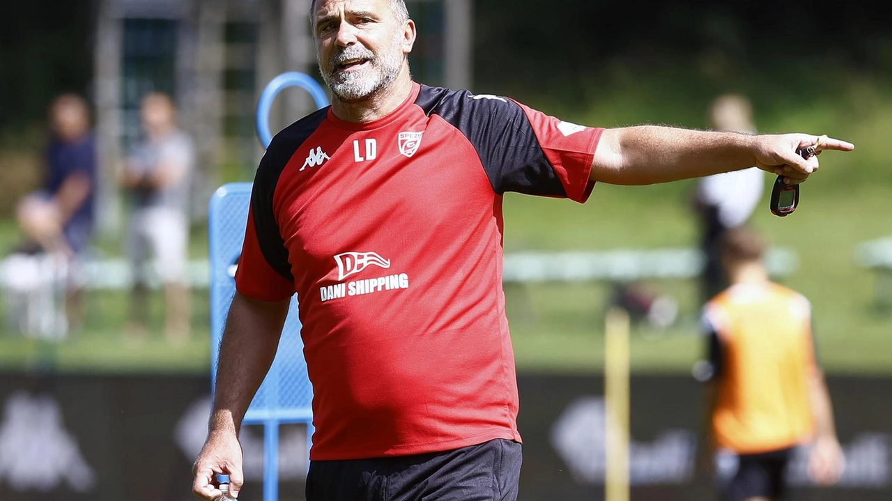 I tifosi dello Spezia hanno fiducia nella squadra e nel tecnico Luca D’Angelo I tifosi dello Spezia hanno fiducia nella squadra e nel tecnico Luca D’Angelo