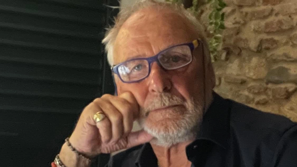 Luca Cavati, l’operaio 69enne nato a Pescia e residente a Spianate morto martedì mattina nel piazzale della cartiera “Modesto Cardella” a San Pietro a Vico Lascia la moglie Antonella, e due figli subito accorsi sul posto