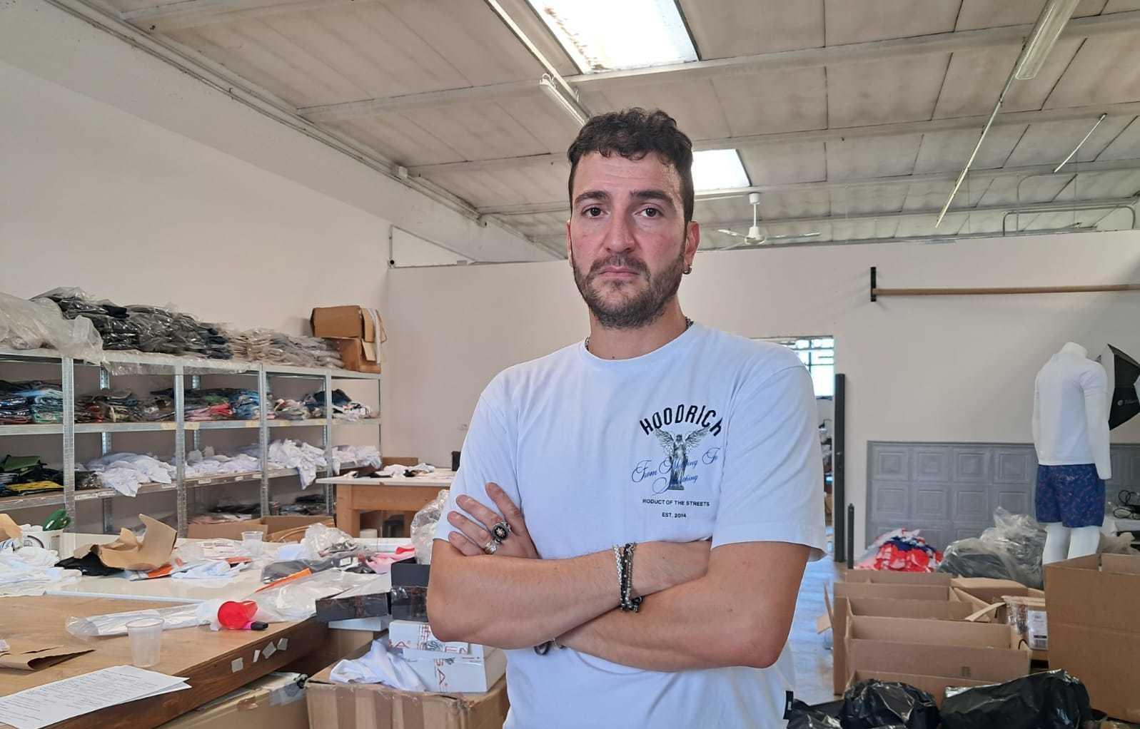Tensione davanti alla ditta: "Rispetto sempre per tutti" Tensione davanti alla ditta: "Rispetto sempre per tutti"