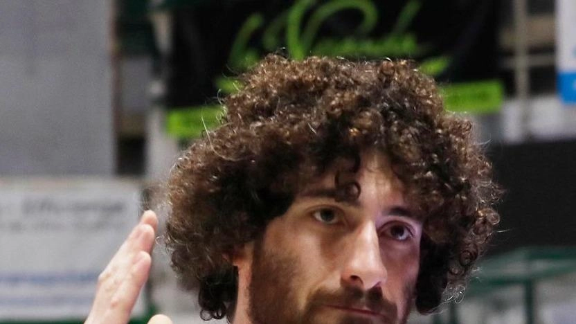 In casa Mens Sana Basketball dopo l’addio di Vittorio Tognazzi, saluta un’altra colonna delle ultime stagioni, ovvero Alessio Sabia (foto)... In casa Mens Sana Basketball dopo l’addio di Vittorio Tognazzi, saluta un’altra colonna delle ultime stagioni, ovvero Alessio Sabia (foto)...