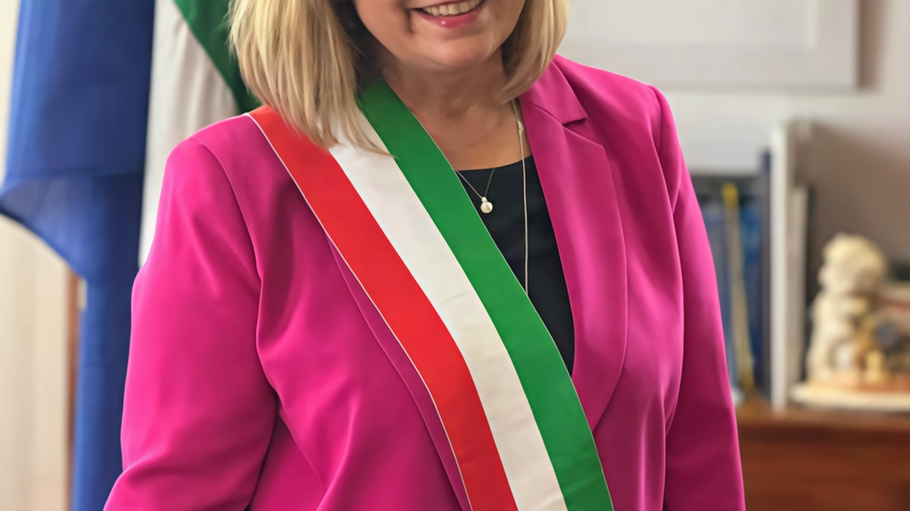 La soddisfazione della sindaca Susanna Cenni per il risultato raggiunto, un gesto simbolico ma di grande significato La soddisfazione della sindaca Susanna Cenni per il risultato raggiunto, un gesto simbolico ma di grande significato
