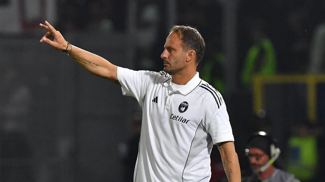 Alberto Gilardino, classe 1982, qui mentre dirige la squadra (foto Del Punta)
