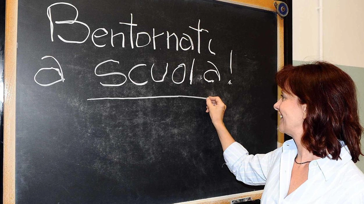Oggi comincia il nuovo anno scolastico Oggi comincia il nuovo anno scolastico