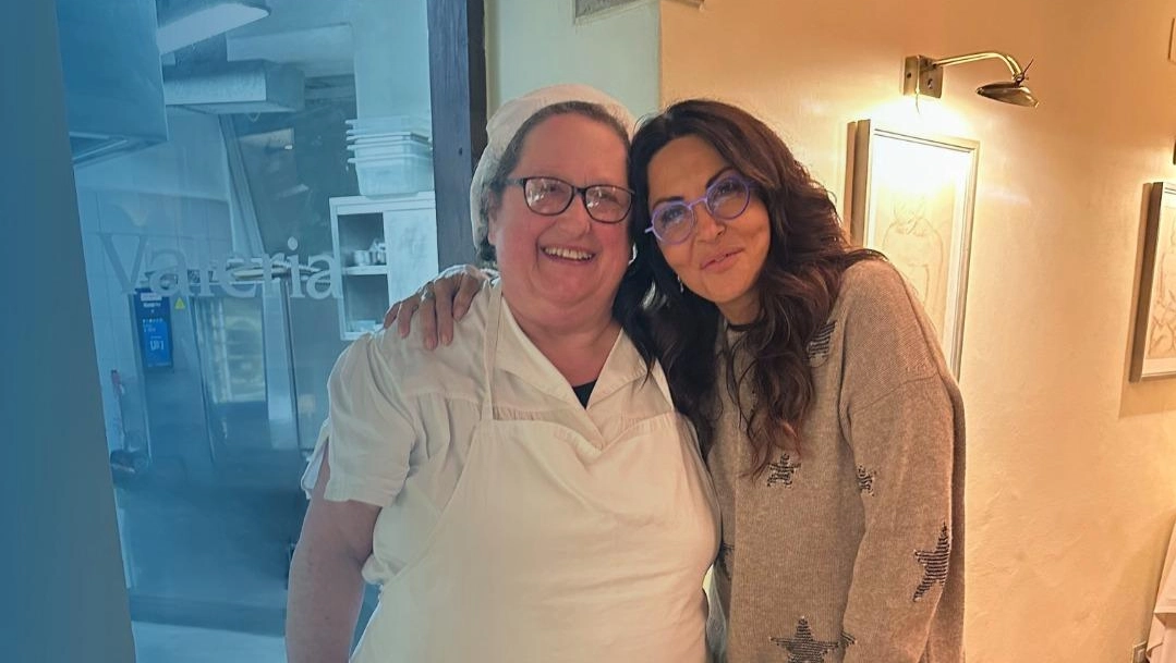 La chef Valeria Piccini con Sabrina Ferilli