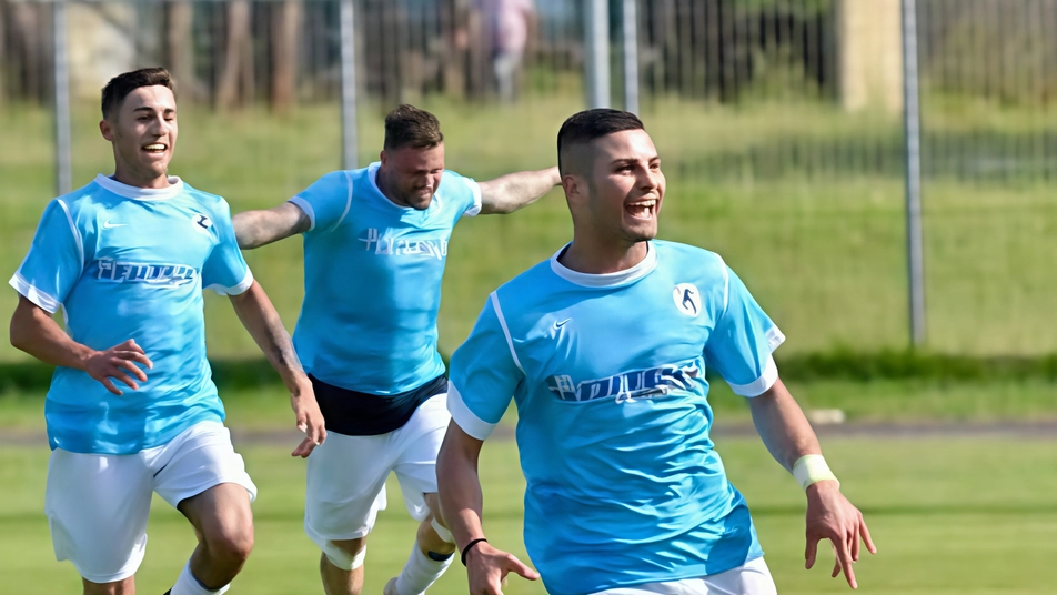 E’ terminato 1-1 il primo derby della stagione di Promozione tra squadre della provincia di Grosseto. Al Frida Bottinelli-Brogelli di... E’ terminato 1-1 il primo derby della stagione di Promozione tra squadre della provincia di Grosseto. Al Frida Bottinelli-Brogelli di...
