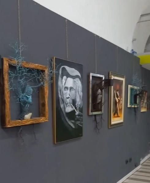 https://www.lanazione.it/image-service/view/acePublic/alias/contentid/M2MwZTE3ODktNDJiMy00/0/la-mostra.jpeg?f=1.91:1&w=1200
