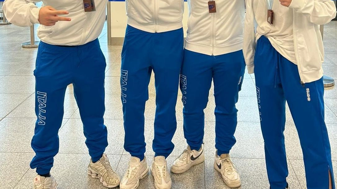 Quattro atleti di Seven Life Poggibonsi ottengono successi ai campionati europei di karate in Grecia, guidati dal maestro Marini. Quattro atleti di Seven Life Poggibonsi ottengono successi ai campionati europei di karate in Grecia, guidati dal maestro Marini.