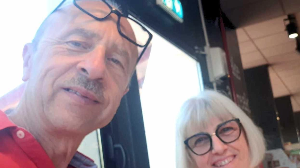 Sergio Tedeschi e la moglie Cinzia Nepi hanno iniziato 5-6 anni fa a raccogliere il materiale utile a comporre la nuova guida della città Sergio Tedeschi e la moglie Cinzia Nepi hanno iniziato 5-6 anni fa a raccogliere il materiale utile a comporre la nuova guida della città