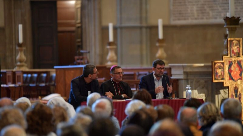 L'arcivescovo Gambelli: "Missionari laddove viviamo. Continuiamo ad approfondire"