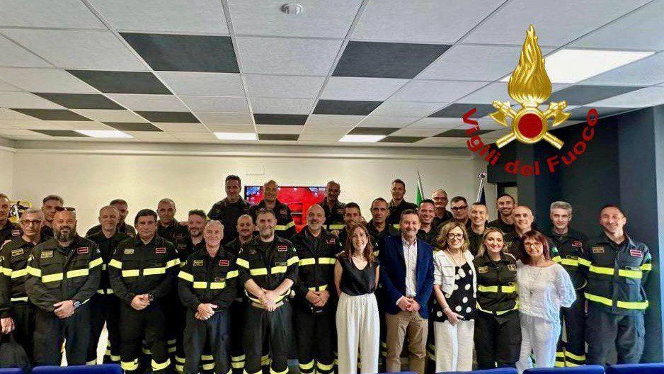 Ventisei nuovi capi squadra per i vigili del fuoco dell’Umbria, 23 per la provincia di Perugia e 3 per quella... Ventisei nuovi capi squadra per i vigili del fuoco dell’Umbria, 23 per la provincia di Perugia e 3 per quella...