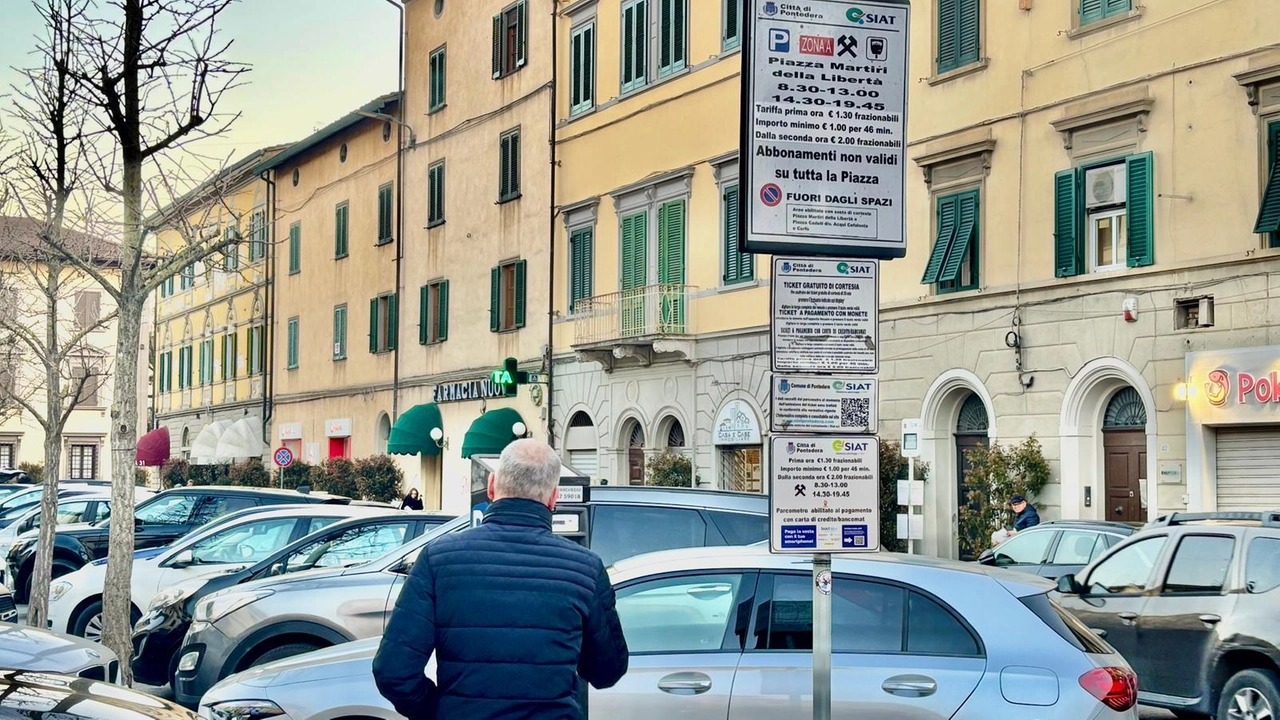 Il Piazzone sarà una delle due aree in cui la sosta subirà dei rincari Il Piazzone sarà una delle due aree in cui la sosta subirà dei rincari