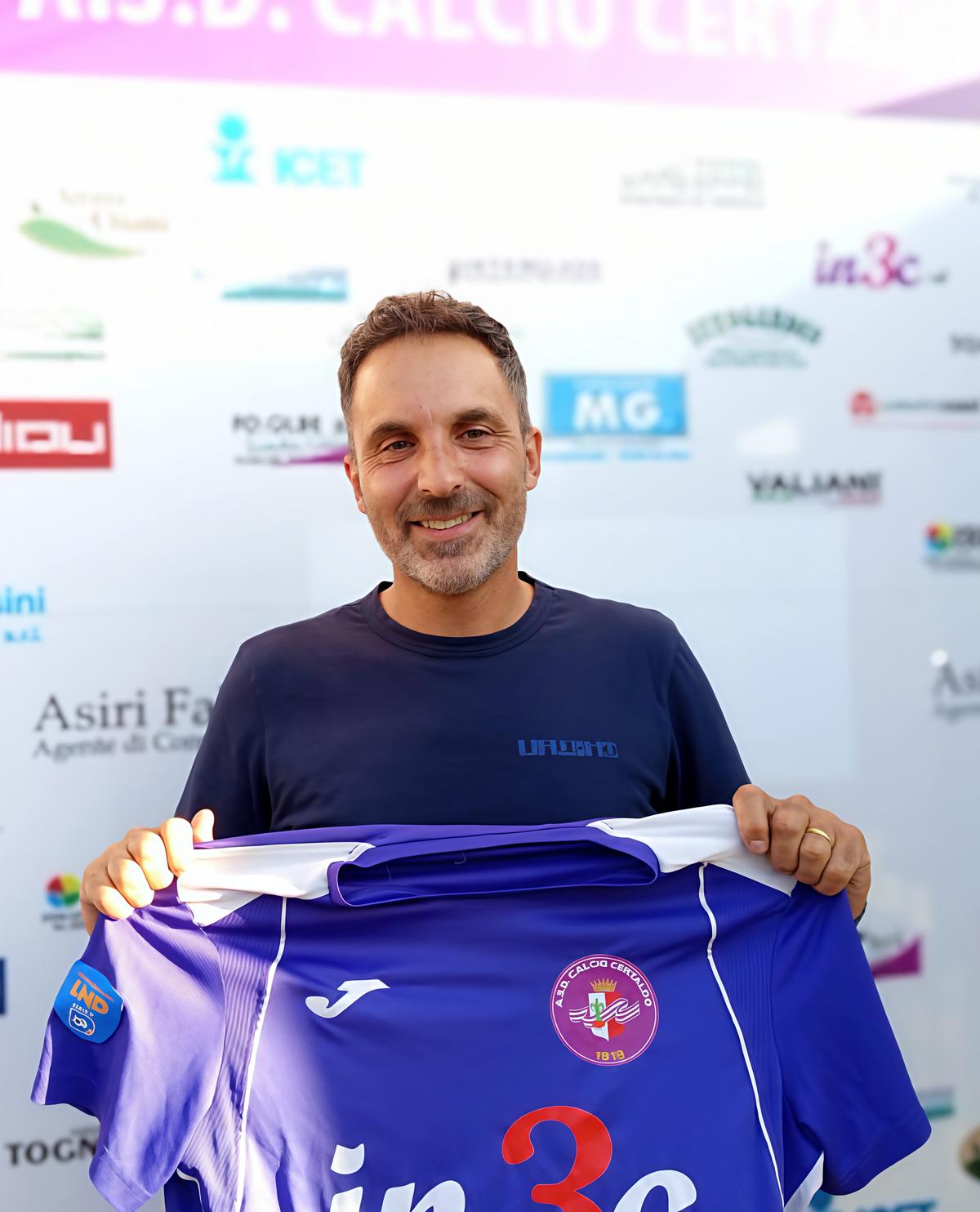 Michele Gangoni nuovo allenatore del Certaldo. Ex calciatore e ds Michele Gangoni nuovo allenatore del Certaldo. Ex calciatore e ds