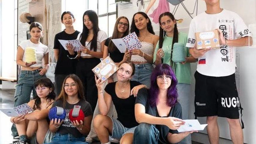Protagonisti gli studenti del Petrocchi. e quelli del Livi e del Gramsci Keynes di Prato Protagonisti gli studenti del Petrocchi. e quelli del Livi e del Gramsci Keynes di Prato