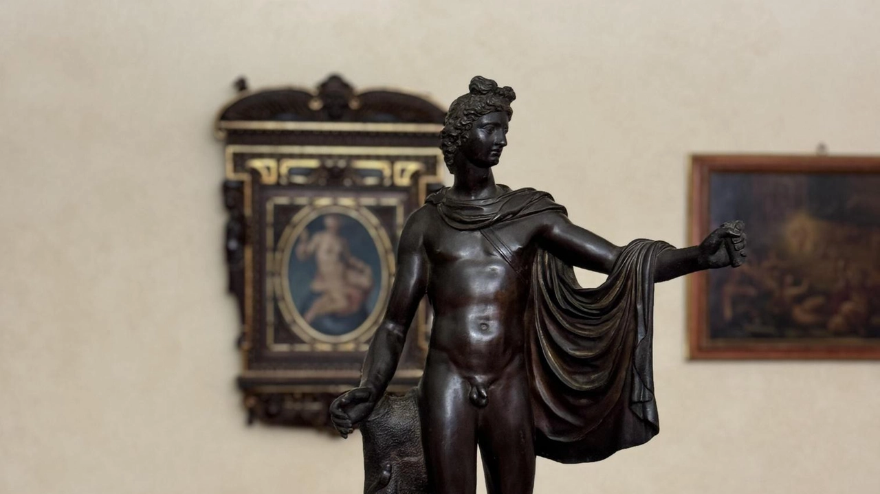 Mostra alla casa di Giorgio Vasari ad Arezzo esplora il legame tra l'artista e la sua dimora, evidenziando il ruolo sociale e l'interiorità intellettuale del pittore rinascimentale. Mostra alla casa di Giorgio Vasari ad Arezzo esplora il legame tra l'artista e la sua dimora, evidenziando il ruolo sociale e l'interiorità intellettuale del pittore rinascimentale.