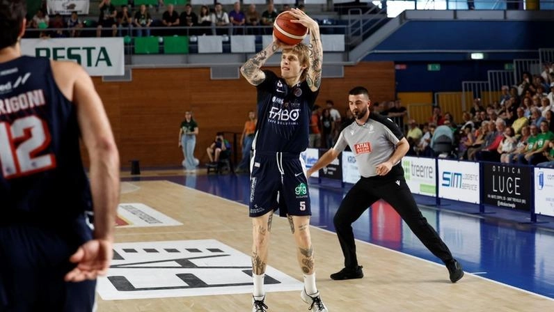 Serata da dimenticare per Tautvydas Kupstas: il lituano non è riuscito ad accendersi in attacco sbagliando troppi tiri comodi (Lnp/Treviglio Basket)