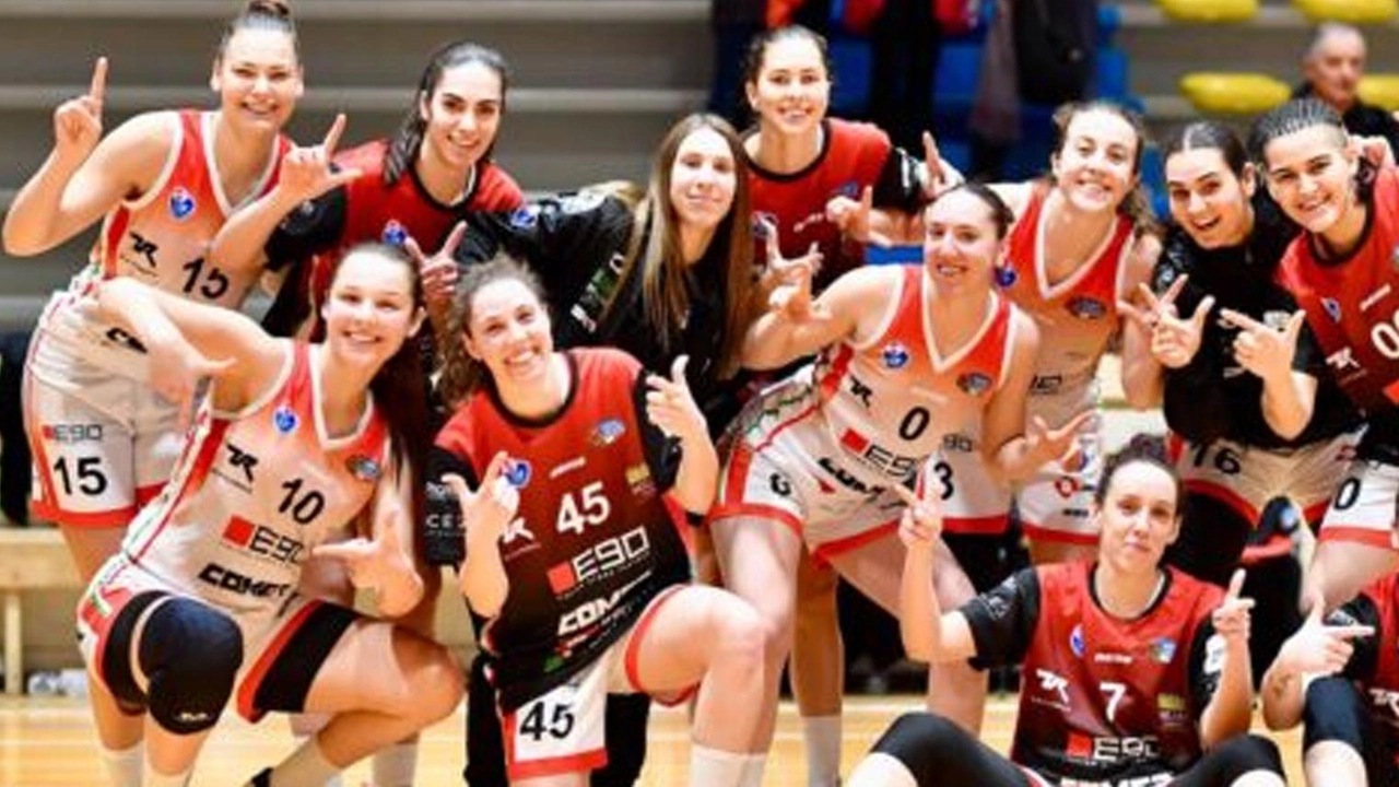 Un momento felice della Galli che ha giocato una regular season da protagonista: stasera la partita decisiva per andare avanti Un momento felice della Galli che ha giocato una regular season da protagonista: stasera la partita decisiva per andare avanti
