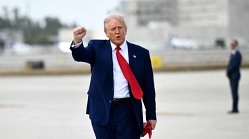 Trump chiama gli investitori: “Questo è un grande momento per arricchirsi”