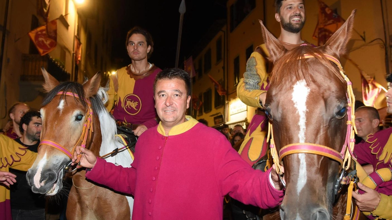 L’allenatore di Porta del Foro celebra il valore del lavoro fatto alle scuderie. Carboni: "Due volte agli spareggi, meritiamo di più". Magi: "Onore ai vincitori". L’allenatore di Porta del Foro celebra il valore del lavoro fatto alle scuderie. Carboni: "Due volte agli spareggi, meritiamo di più". Magi: "Onore ai vincitori".