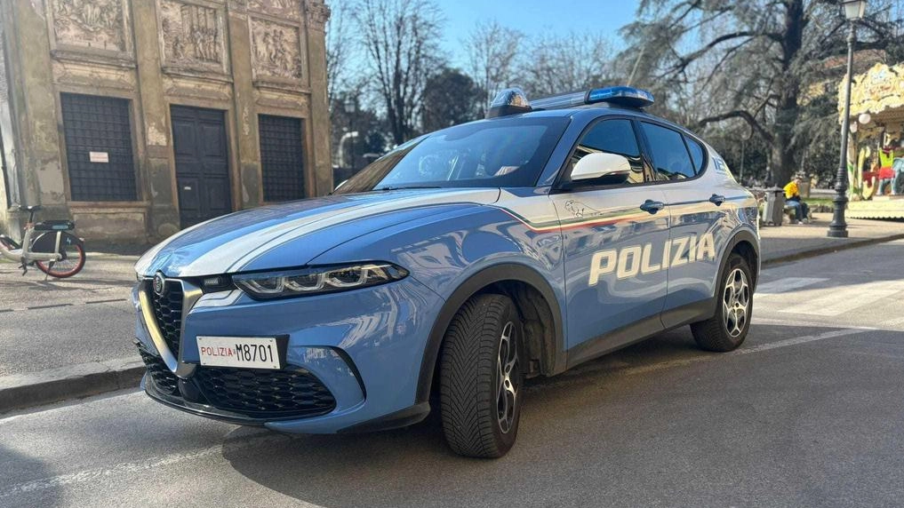Gli agenti della Polizia hanno arrestato il 40enne che aveva violato il divieto di avvicinamento all’ex vicino a Porta San Pietro