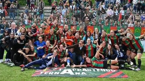 La Woman pareggia e resta in testa. (Foto Ternana Calcio) La Woman pareggia e resta in testa. (Foto Ternana Calcio)