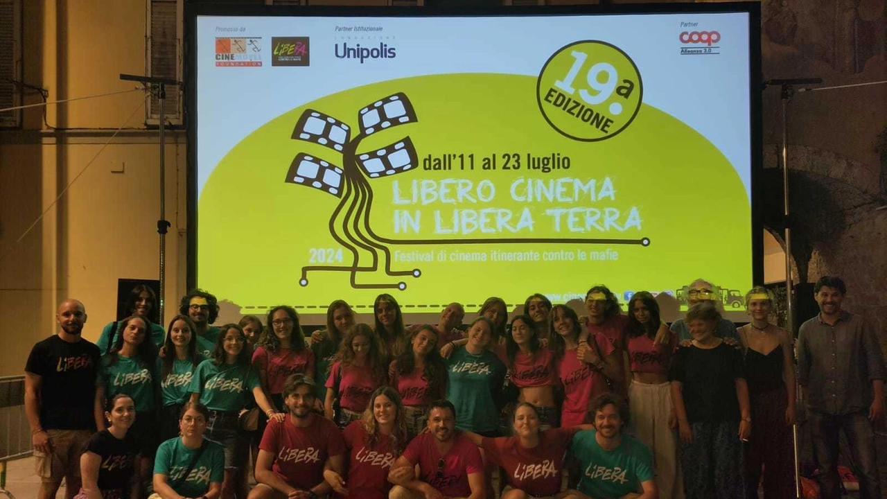 L’evento di Cinemovel con il presidio di Libera Viareggio dello scorso anno L’evento di Cinemovel con il presidio di Libera Viareggio dello scorso anno