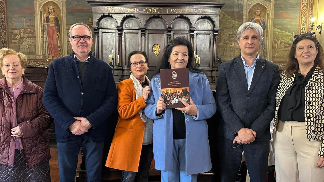 Il Circolo culturale Gino Severini celebra 20 anni con un Almanacco, presentato nella sala del consiglio comunale di Cortona.
