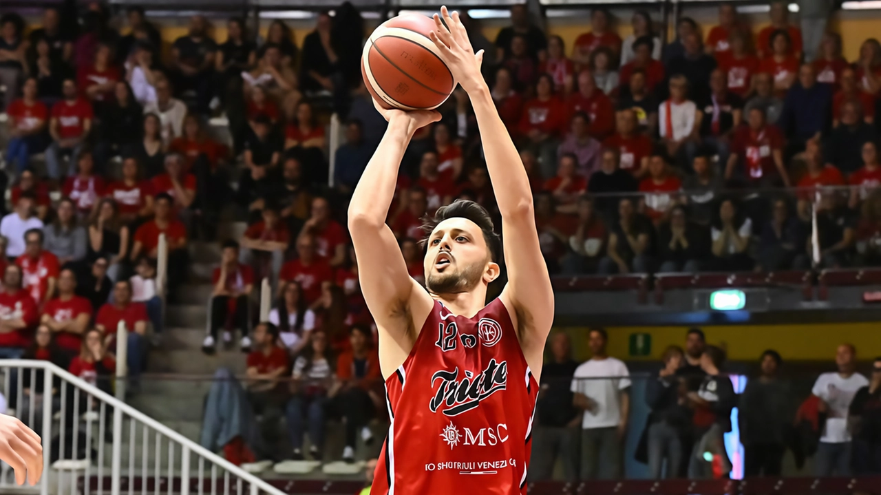 L’affare con l’ala romana è in procinto di chiudersi, l’intesa è già stata trovata. Il playmaker di proprietà di Reggio Emilia è il preferito come vice-Saccaggi. Sotto canestro va avanti la ricerca di un lungo americano con punti nelle mani. L’affare con l’ala romana è in procinto di chiudersi, l’intesa è già stata trovata. Il playmaker di proprietà di Reggio Emilia è il preferito come vice-Saccaggi. Sotto canestro va avanti la ricerca di un lungo americano con punti nelle mani.