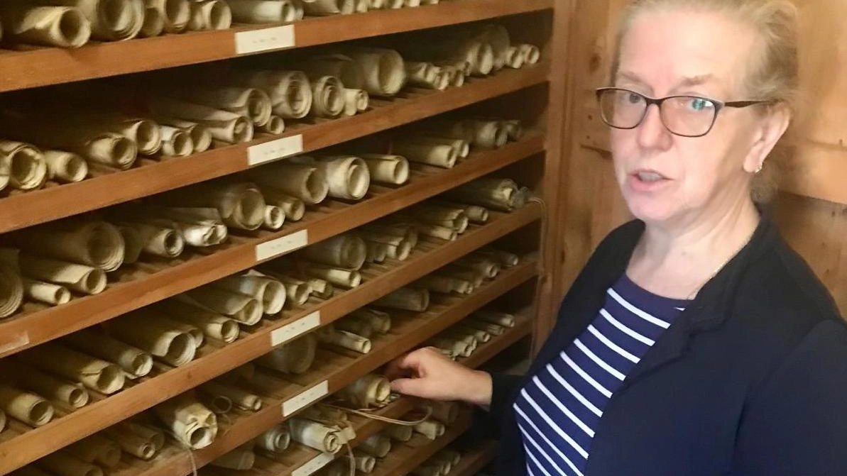 L’archivista della Normale, Maddalena Taglioli, ha illustrato i documenti storici conservati L’archivista della Normale, Maddalena Taglioli, ha illustrato i documenti storici conservati