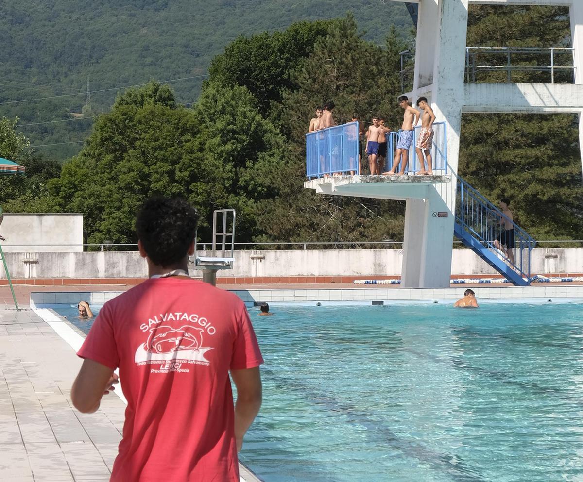 Il caso piscine 'Villasport'. I gestori non ci stanno: "Rischio zero per la salute"
