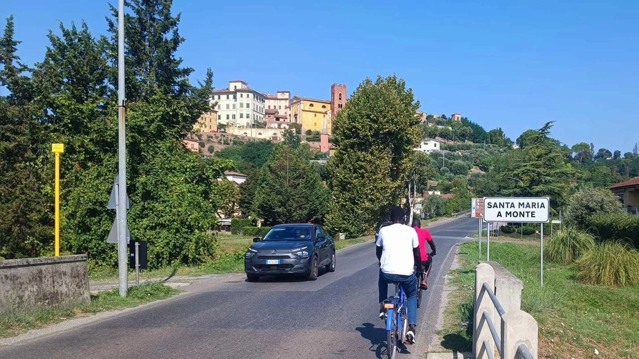 Il ponte sul canale Usciana a Ponticelli è una delle infrastrutture di collegamento più trafficate dell’intera zona del Cuoio e della provincia Il ponte sul canale Usciana a Ponticelli è una delle infrastrutture di collegamento più trafficate dell’intera zona del Cuoio e della provincia